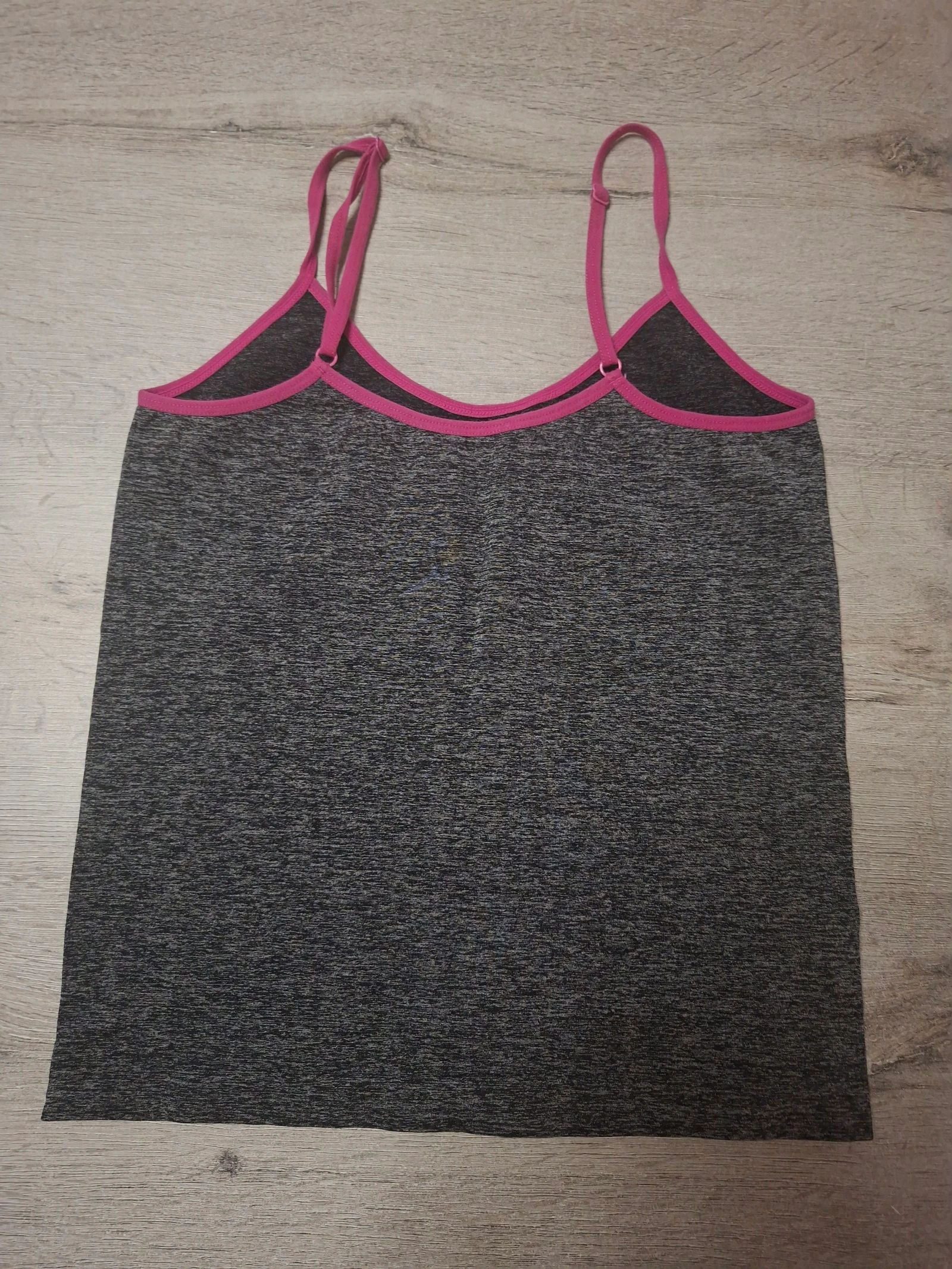 🌷F2-08🌷Débardeur mulher cinza mesclado & rosa – Tamanho P/M – Conforto, estilo e feminilidade no dia a dia🌷 – photo 4